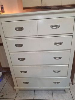 Beautiful white wooden dresser chest the price is firm