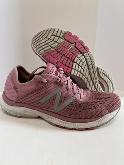 Women’s New Balance Size 10 Shoes
