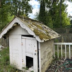Wood House Free