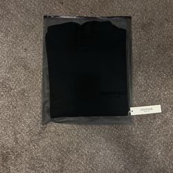 Essential hoodie Black
