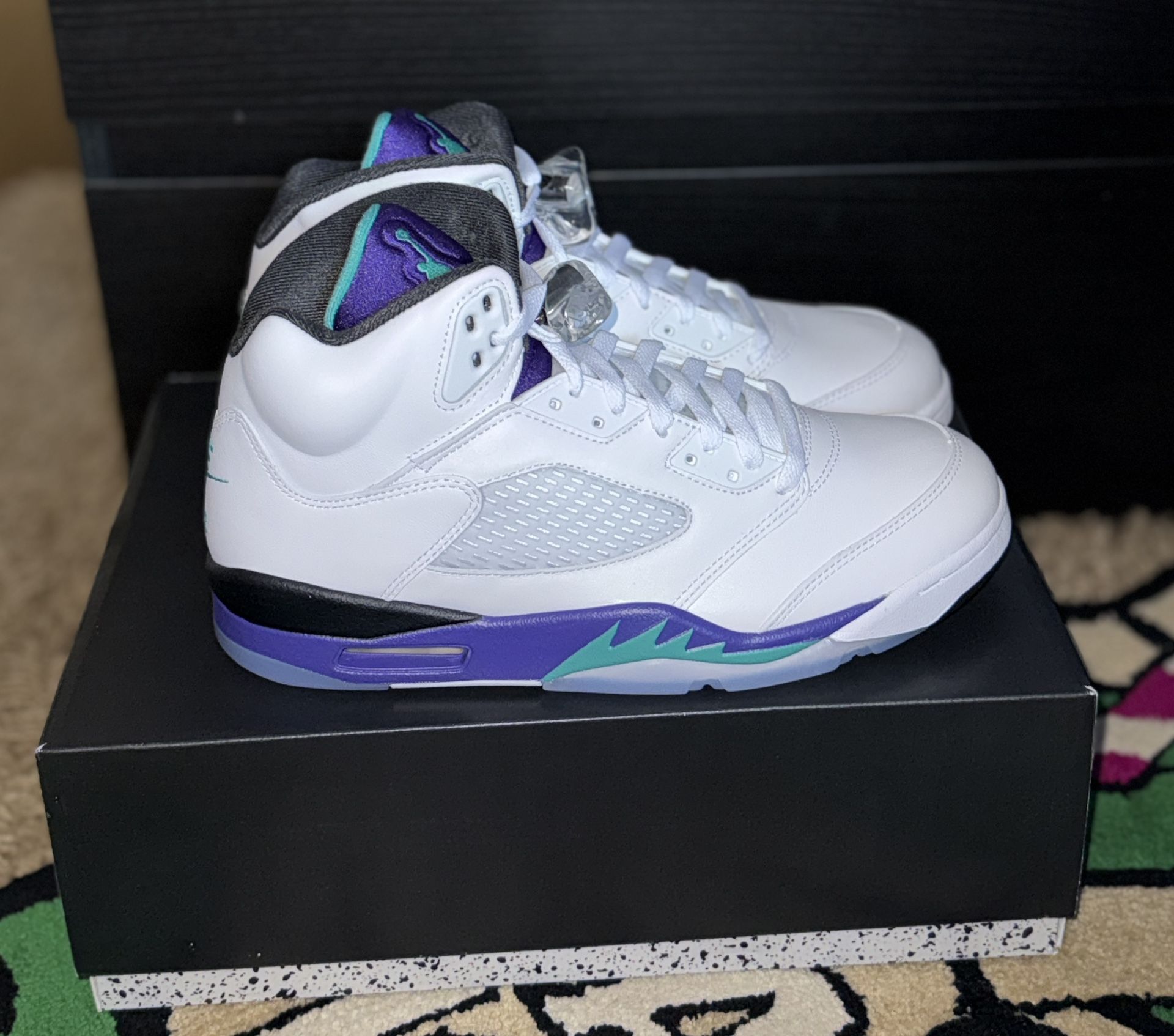 Jordan 5 Retro Grape 2025) Size 10.5 Men 