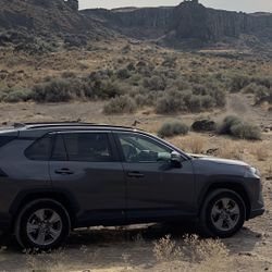 Toyota RAV4 Hybrid LE