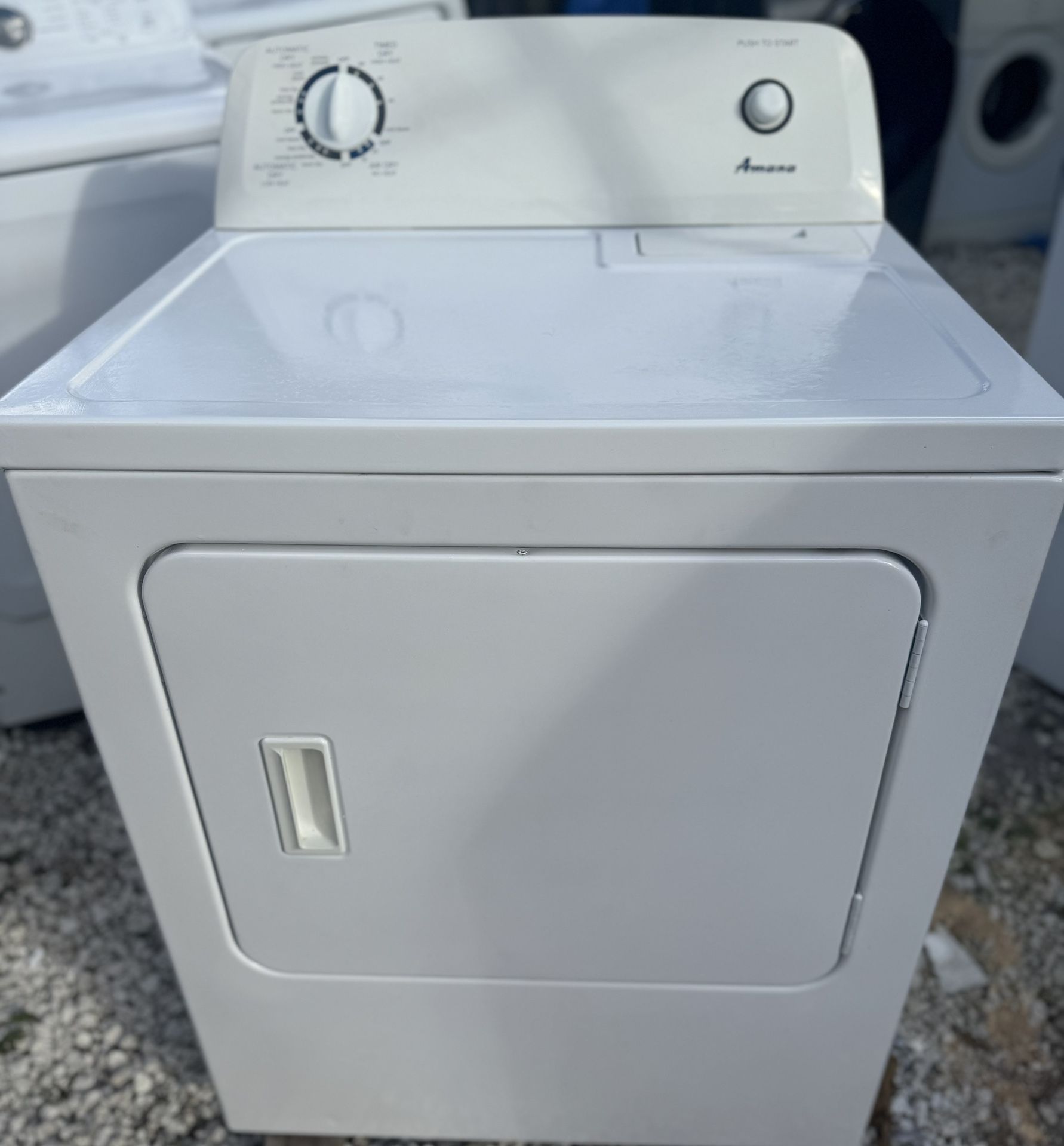 Amana dryer in very good condition