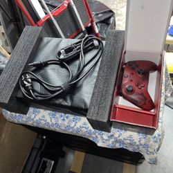 Gears Of War 2 Tb For $ 150 Plus 7 Games Included No Scratches 