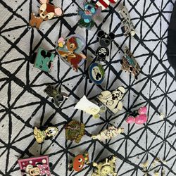 Assorted Disney Pins 