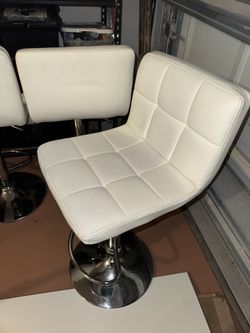 6 Bar Stools