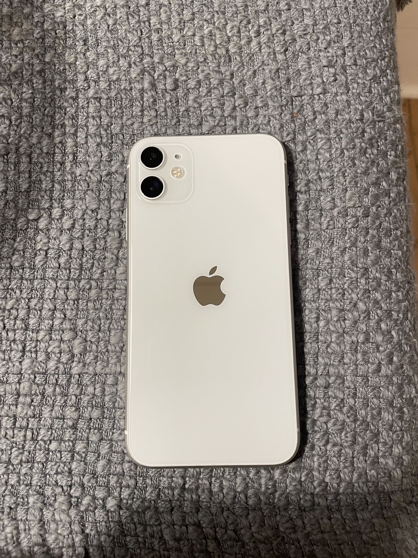 Apple Iphone 11 (128 GB)