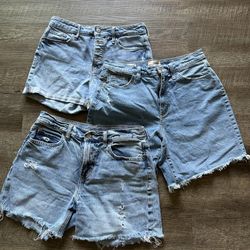 Women’s Jean Short Bundle Old Navy & Universal Threads Size 4-8 (similar Fit)