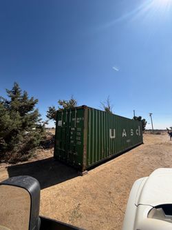 Storage shipping containers, local yard located in hesperia