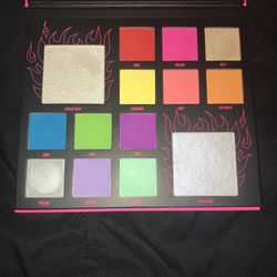 Beauty Bay Limited Edition Ayo Coralie Palette