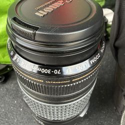 Canon EF 70-300mm F4-5.6 IS USM 