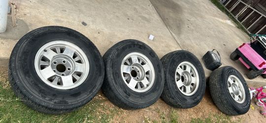 Firestone Destination LE2 Tire with Wheel P235/75R15