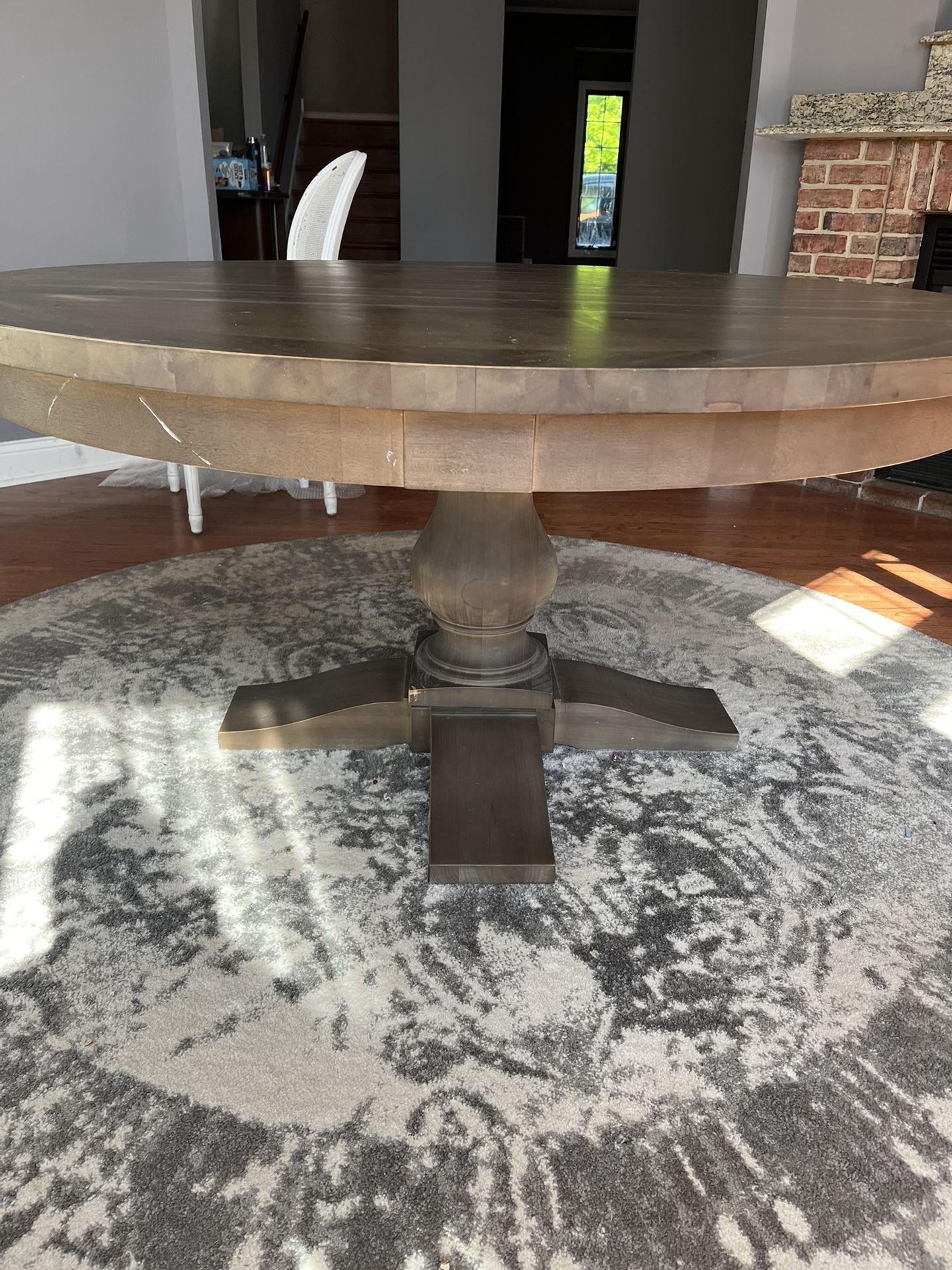 Round Dining Table ( Restoration Hardware )