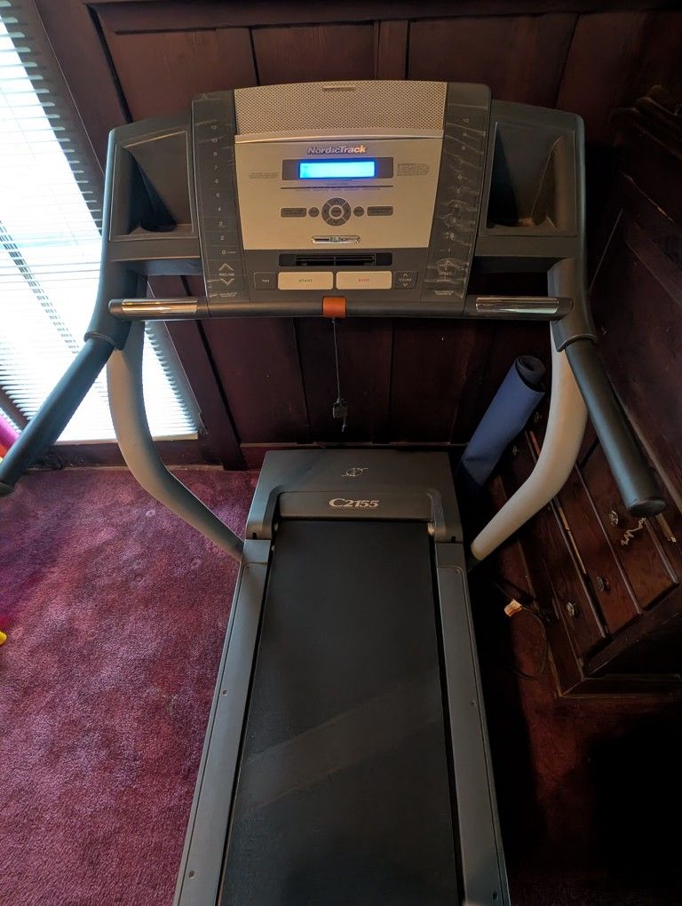 NordicTrack C2155 Treadmill