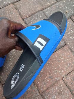 .nike.Duke sandals size 12