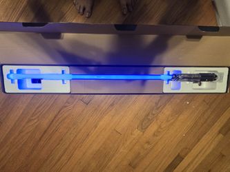 Disney Parks Retired Rey Lightsaber With All Extras!