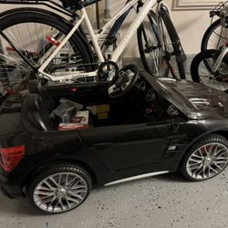 Mercedes Benz Ride on Car