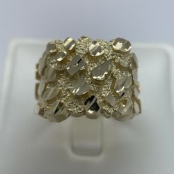 14k Gold Nugget Ring. New.
