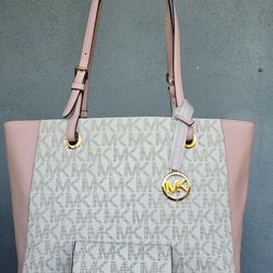 🌸 New Michael Kors Women's Set 🌸