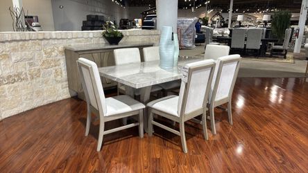 Dining table set