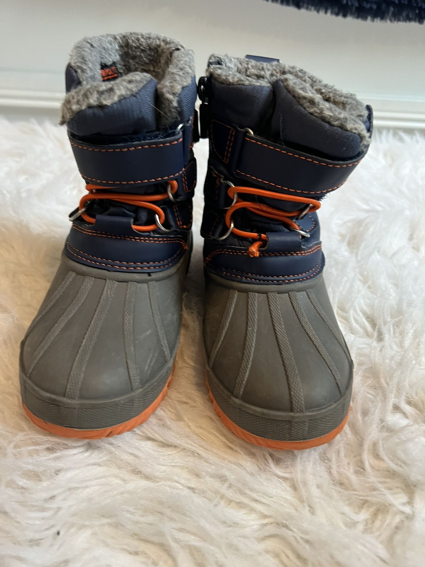 Snow boots Kids Size 9
