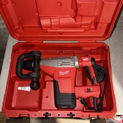 Milwaukee SDS-MAX Demolition Hammer
