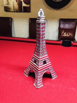 Silver and pink decor