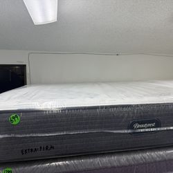 KING SIZE SIMMONS BEAUTYREST HARMONY (EXTRA-FIRM) MATTRESS & BOX SPRINGS BED SET