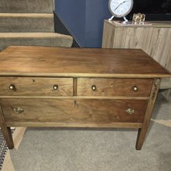 Abernathy solid wood buffet/dresse 