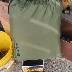 Alps Mountaineering Queen Air Mattress