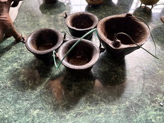 Set of 3 Cast Iron Mini Cauldrons with Handles