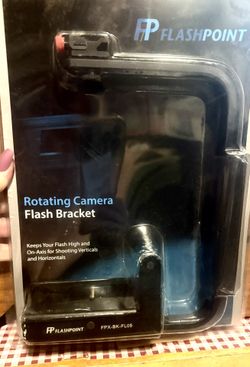 Flashpoint Rotating Camera Flip-Flash Bracket with Integrated Anti Twist Plate
