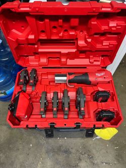 Press tool