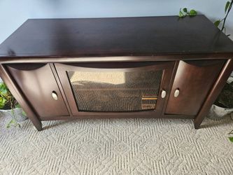 Tv stand &2 Tables 