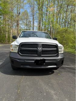 2019 Ram 1500 4x4 Long bed , Carfax Clean