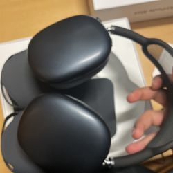 Midnight AirPods Max USB C