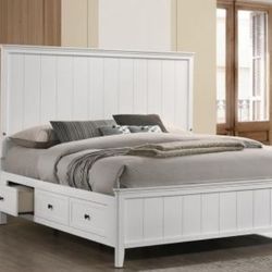 Queen Bedroom Set – USB Headboard