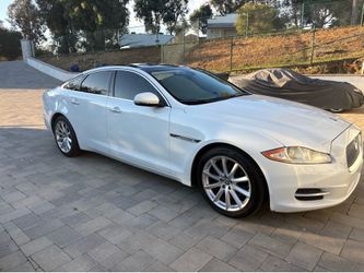 2012 Jaguar XJ-Series