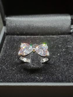 Pretty heart ring it's,'' two hearts" facing each other
