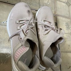 Puma Women Shoes Size 8