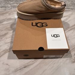 Ugg Tazz  Mustard Seed Woman’s Size 8