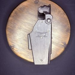 X26 Taser Holster Right Hand Button Locking Latch Police Issue Holster Belt Loop