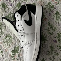 Nike Air Jordan 1 Low Panda Size 4.5y