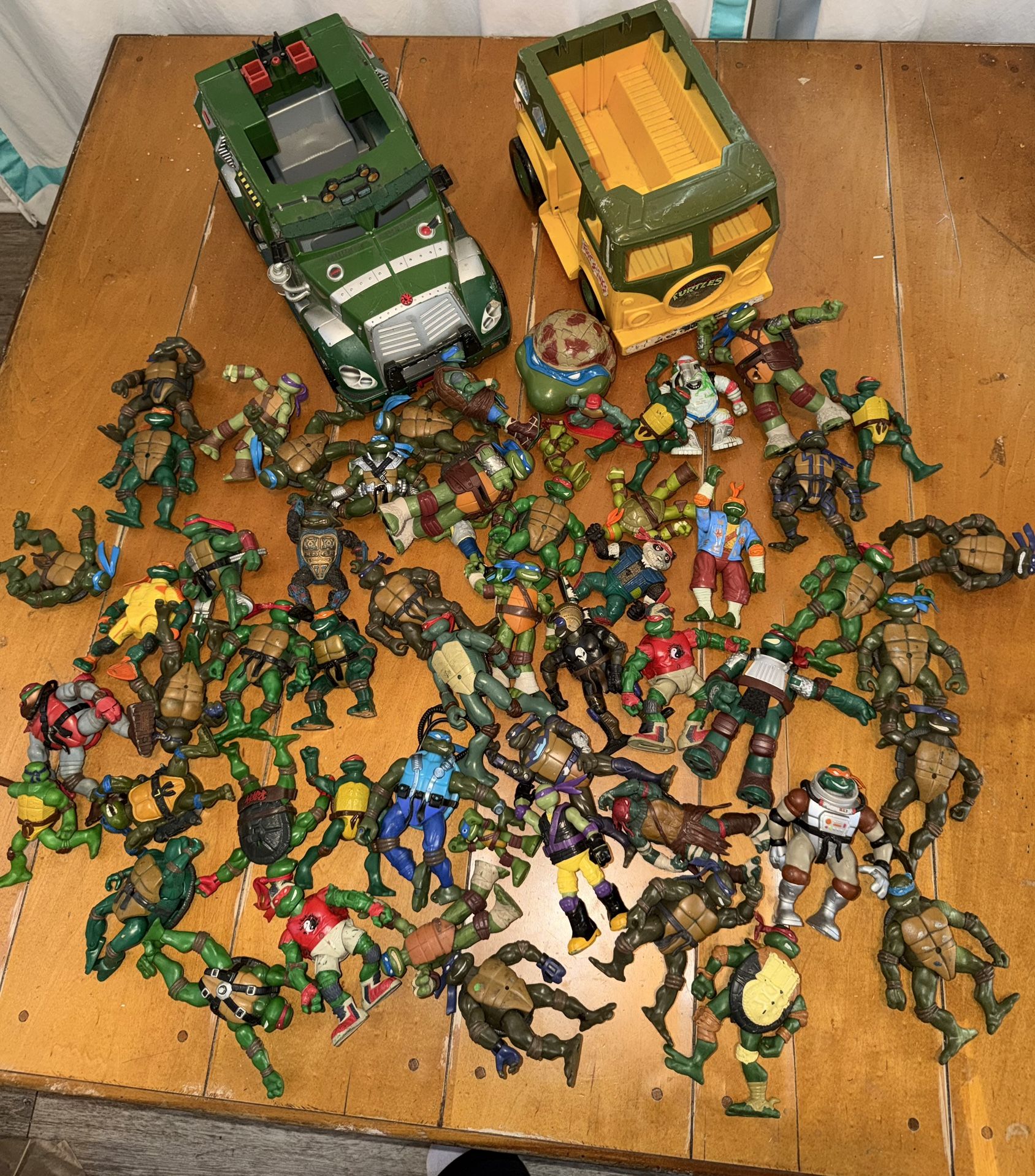 Teenage Mutant Ninja Turtles Bundle