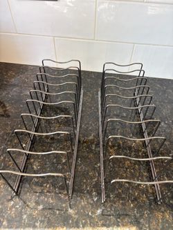 Lid holders