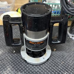 Black & Decker router