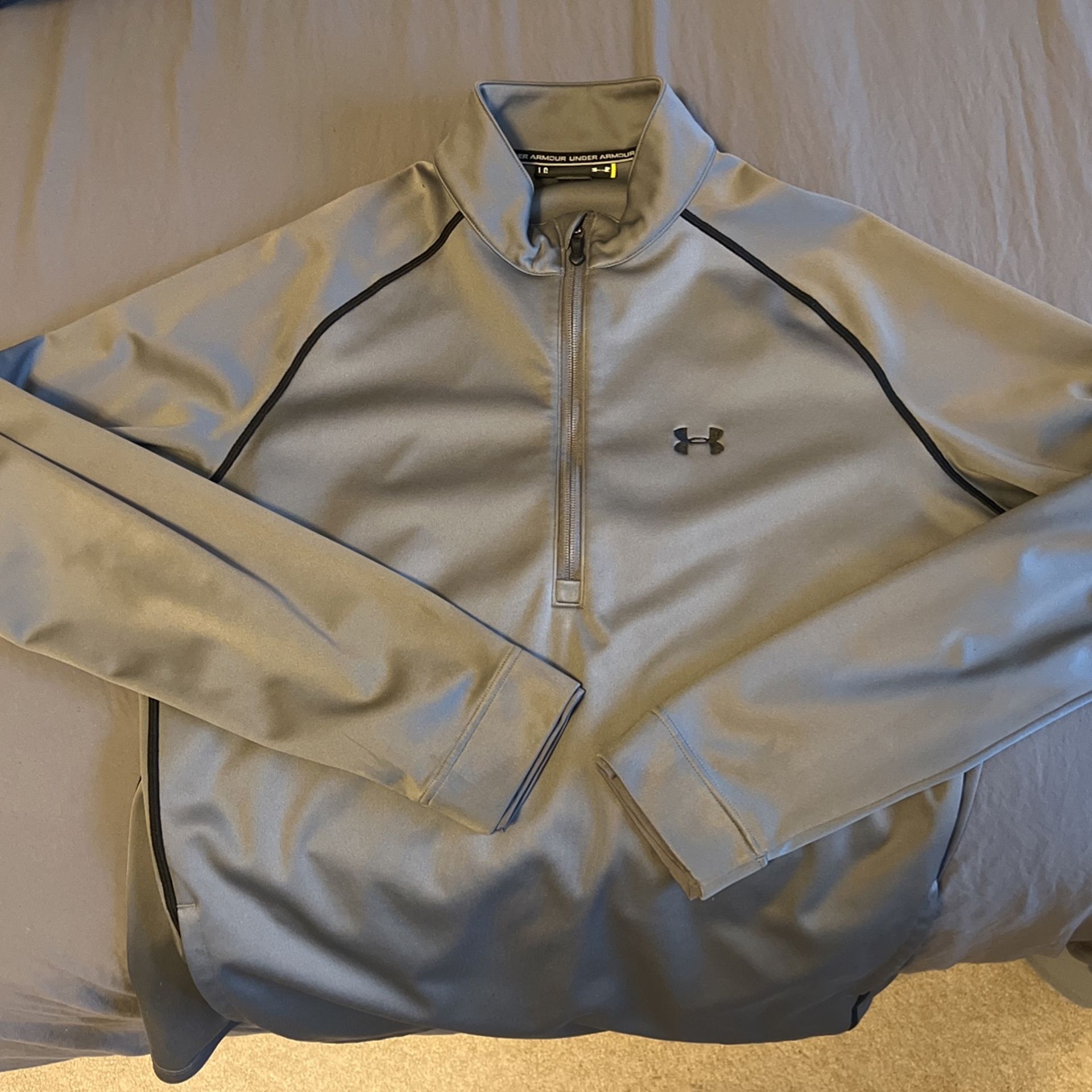 Under Armour Men’s L Rain Jacket