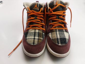 Nike Jordan 1 Mid Plaid