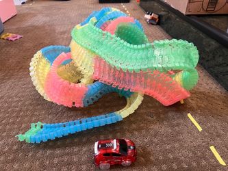 Magic tracks and car