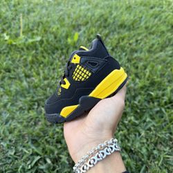 Jordan 4 TD “Thunder” Size 4C 